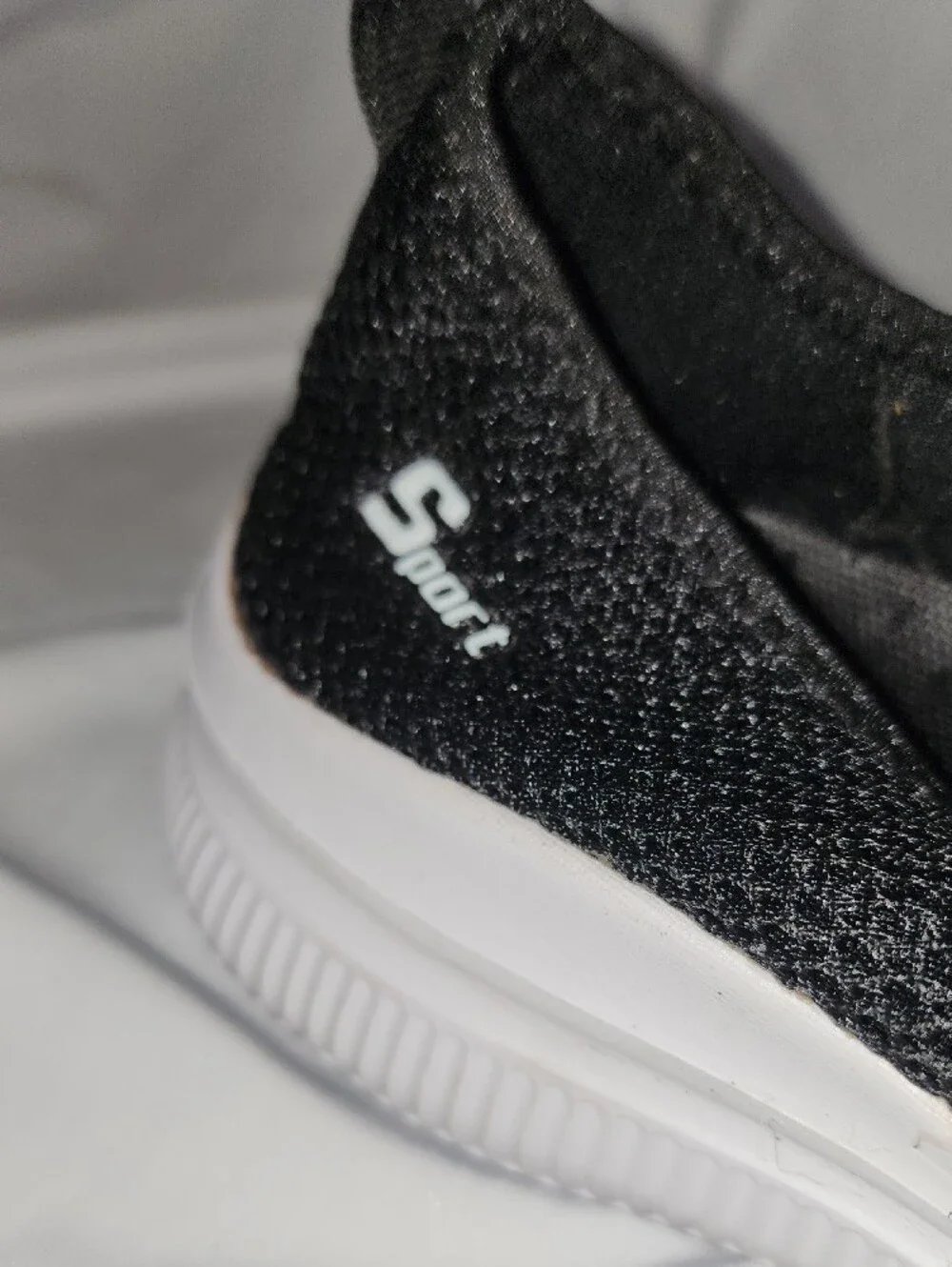 Sport Size 40 US 9-9.5 Slip-On Black Mesh Sneakers with White Sole